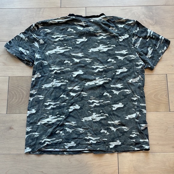 Deadpool camo shirt - Picture 4 of 4